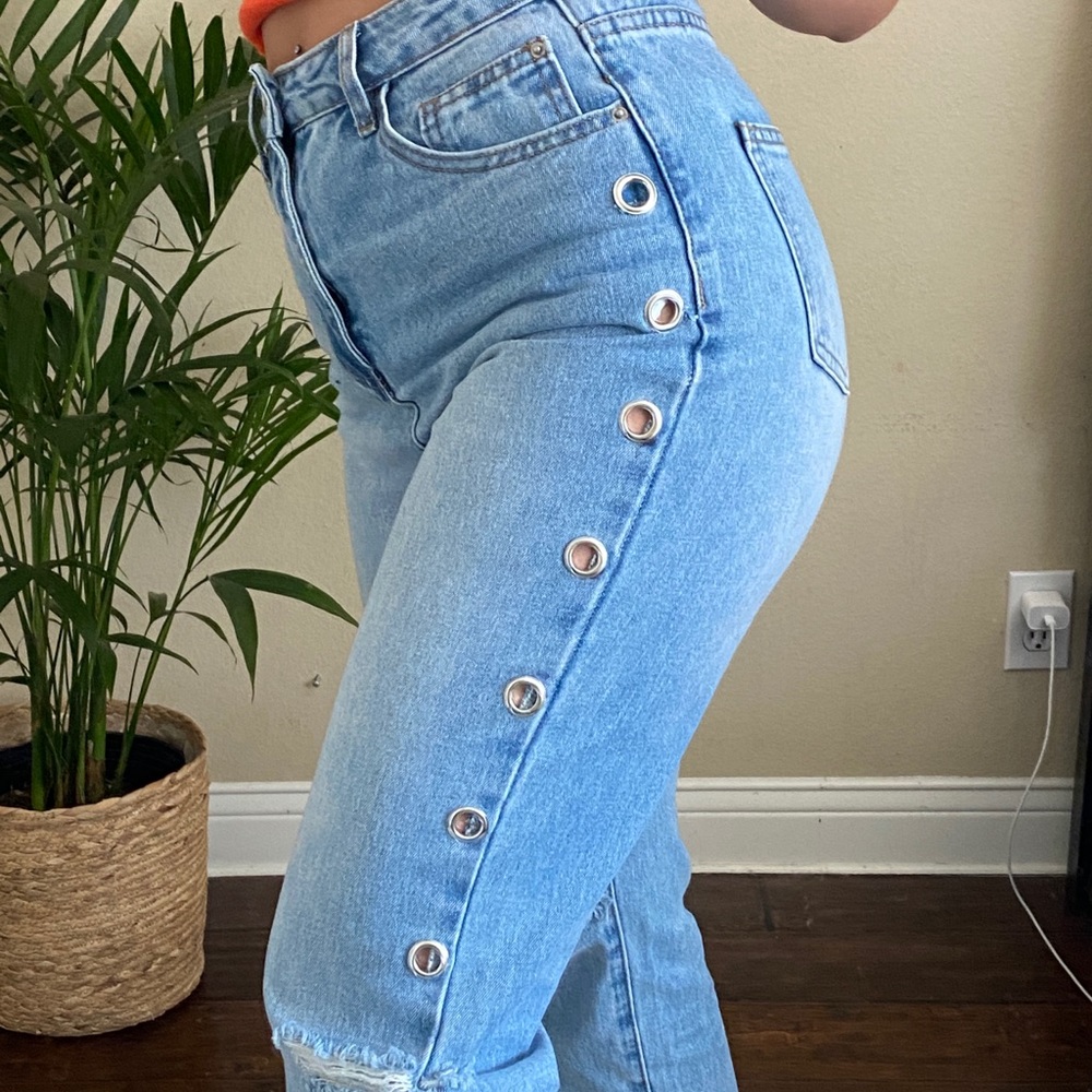 CUSTOMIZABLE EYELET JEANS